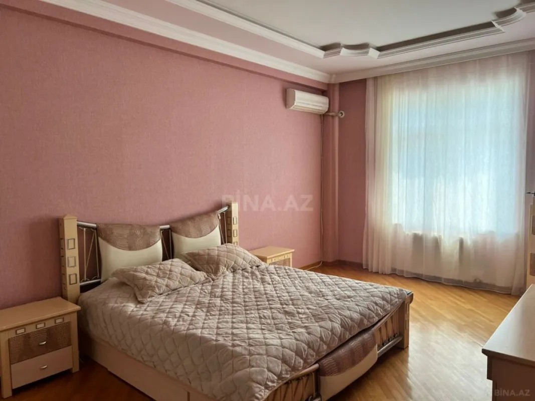 Kirayə verilir 3 otaqlı mənzil 135 m²