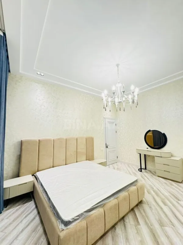 Satılır 4 otaqlı həyət evi 200 m²