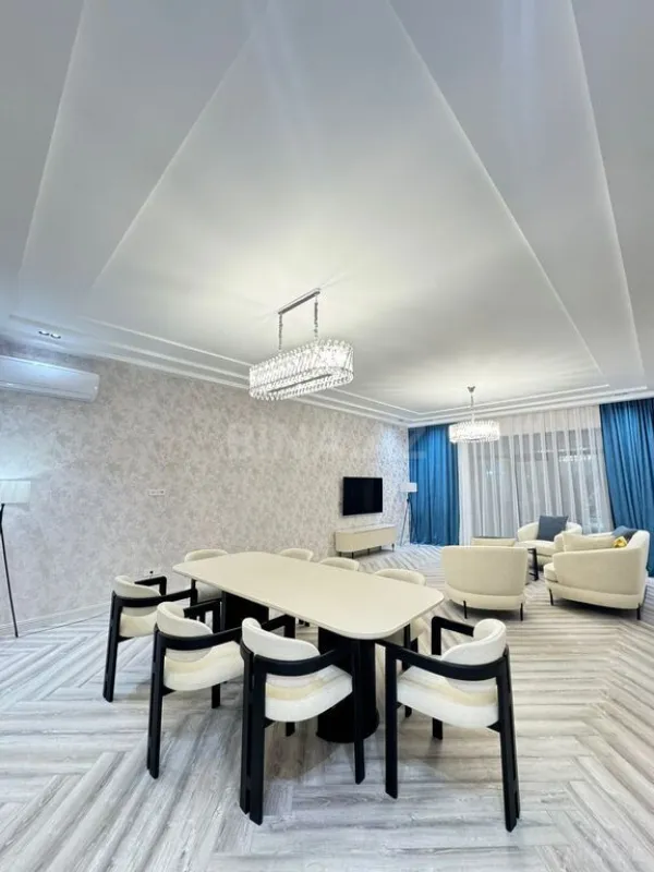 Satılır 4 otaqlı həyət evi 200 m²