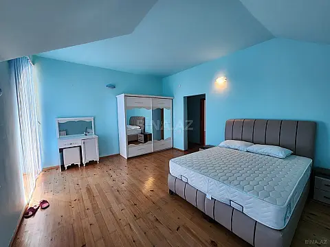 Kirayə verilir 6 otaqlı həyət evi 300 m²