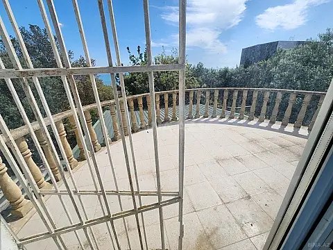 Kirayə verilir 6 otaqlı həyət evi 300 m²