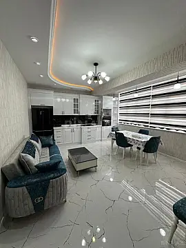 Satılır 3 otaqlı mənzil 135 m²