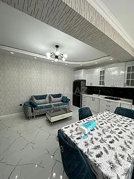 Satılır 3 otaqlı mənzil 135 m²