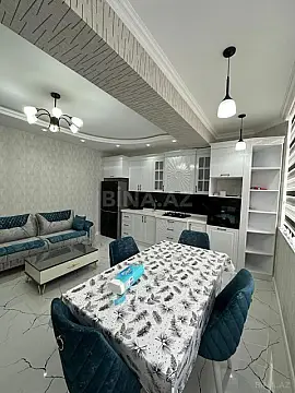 Satılır 3 otaqlı mənzil 135 m²