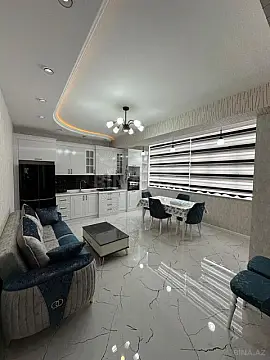 Satılır 3 otaqlı mənzil 135 m²