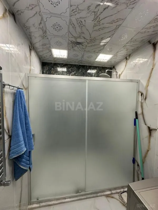 Satılır 3 otaqlı mənzil 135 m²