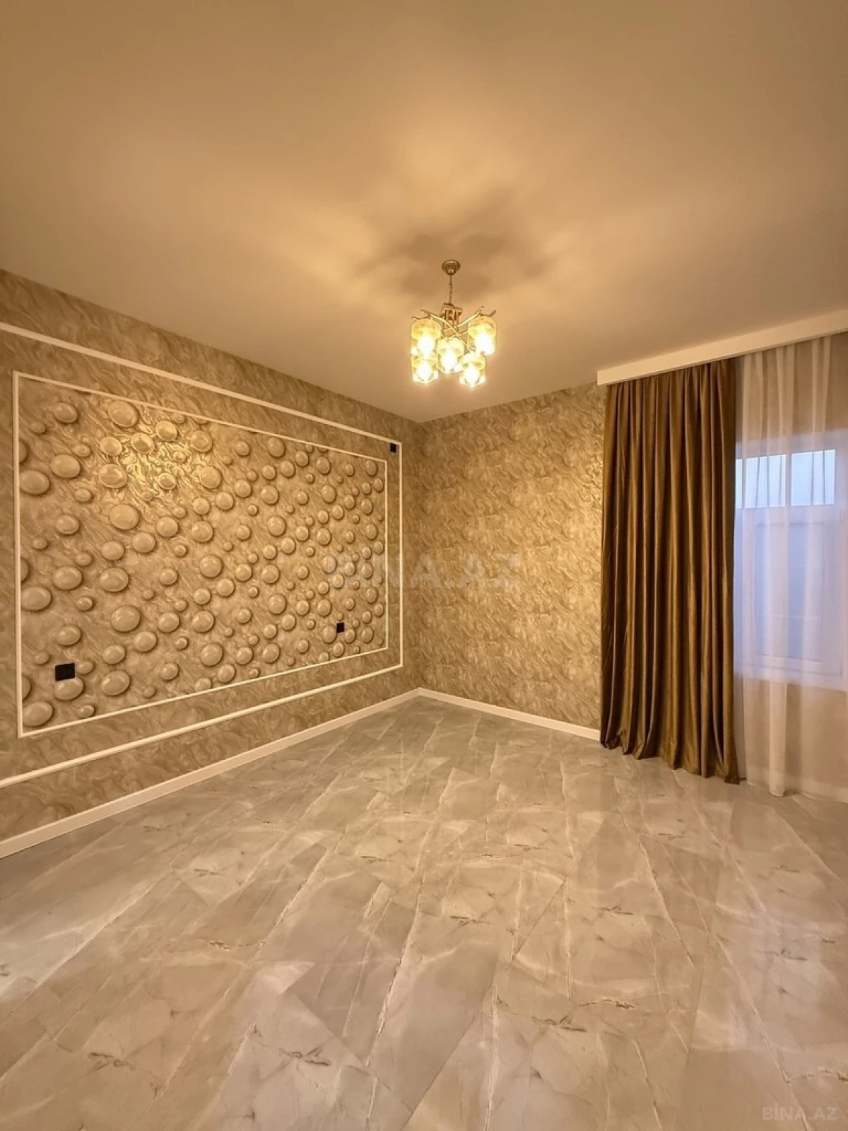 Satılır 4 otaqlı həyət evi 160 m²