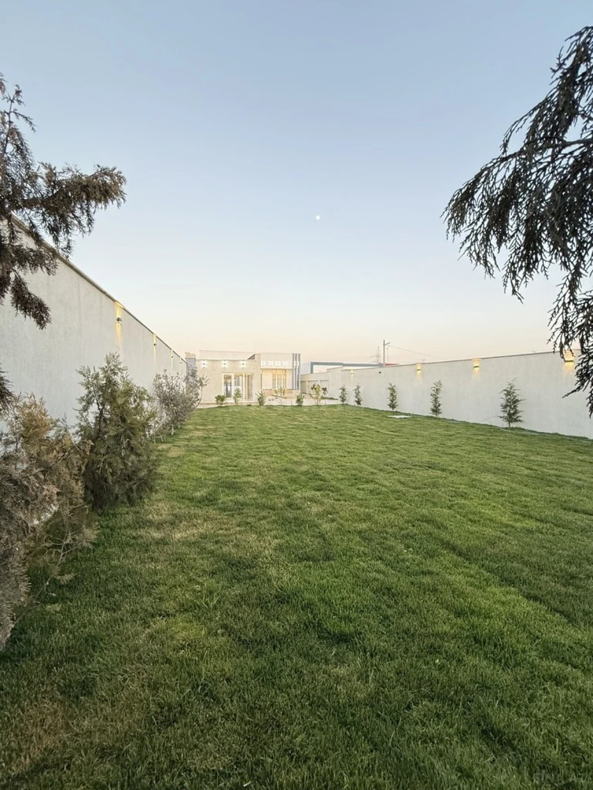 Satılır 4 otaqlı həyət evi 160 m²