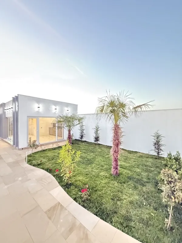 Satılır 4 otaqlı həyət evi 160 m²