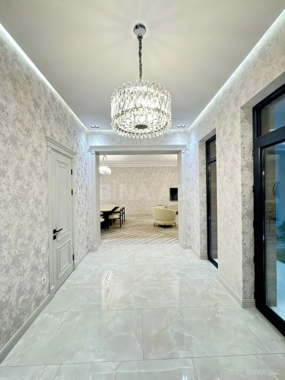 Satılır 4 otaqlı həyət evi 200 m²