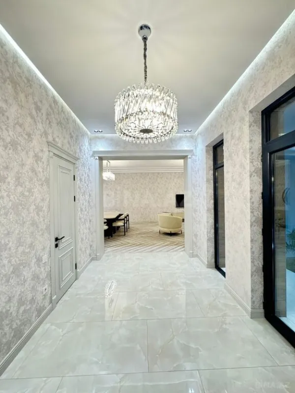 Satılır 4 otaqlı həyət evi 200 m²