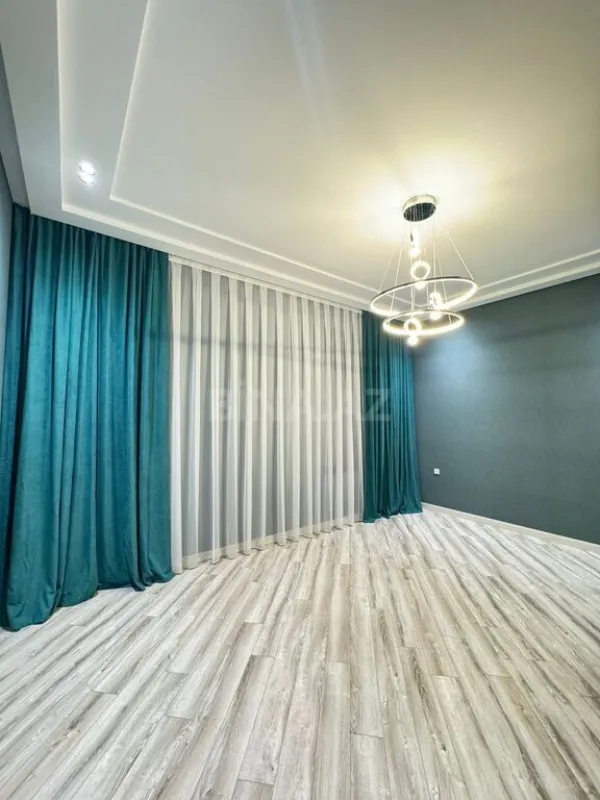 Satılır 4 otaqlı həyət evi 200 m²