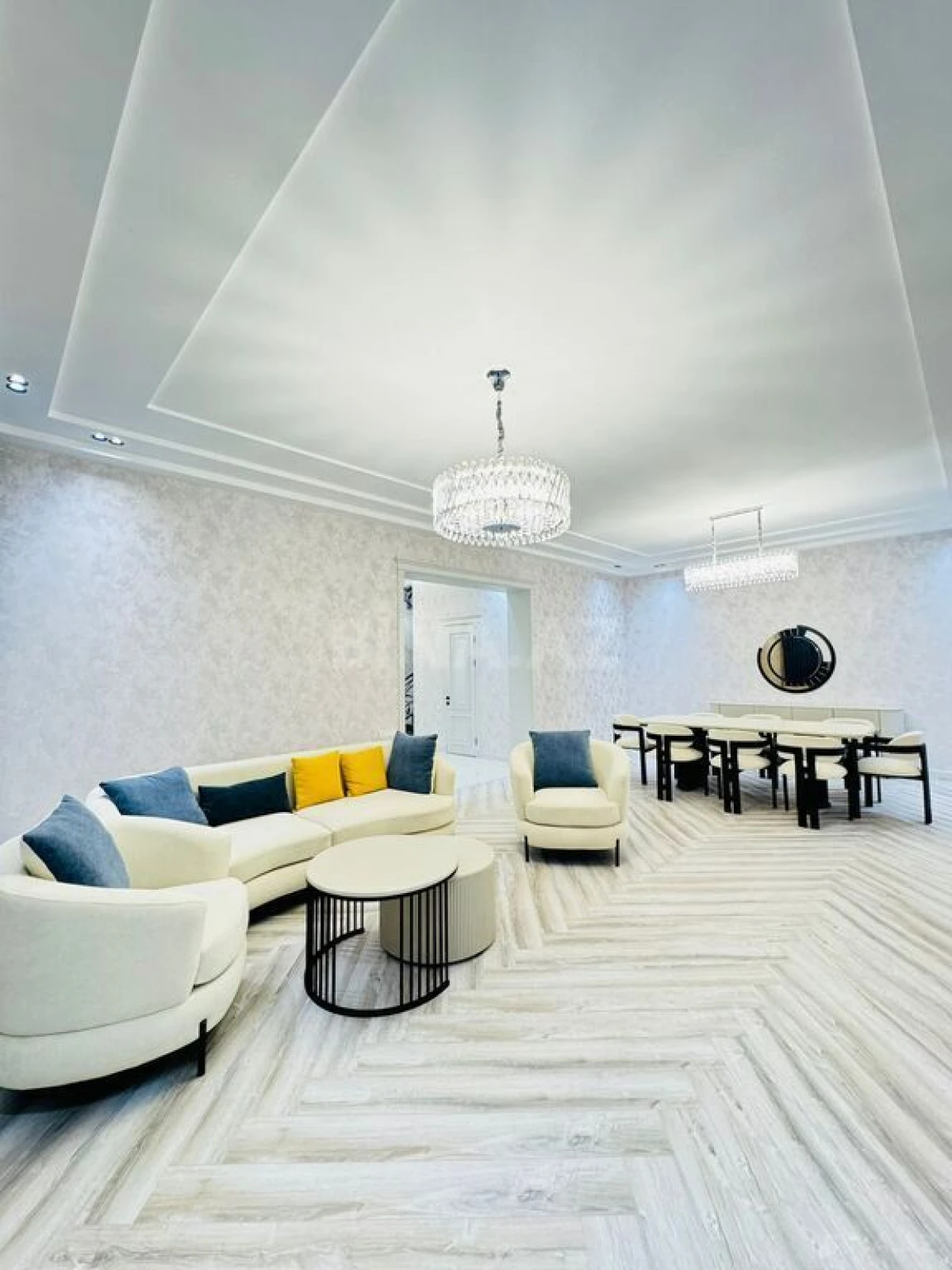 Satılır 4 otaqlı həyət evi 200 m²