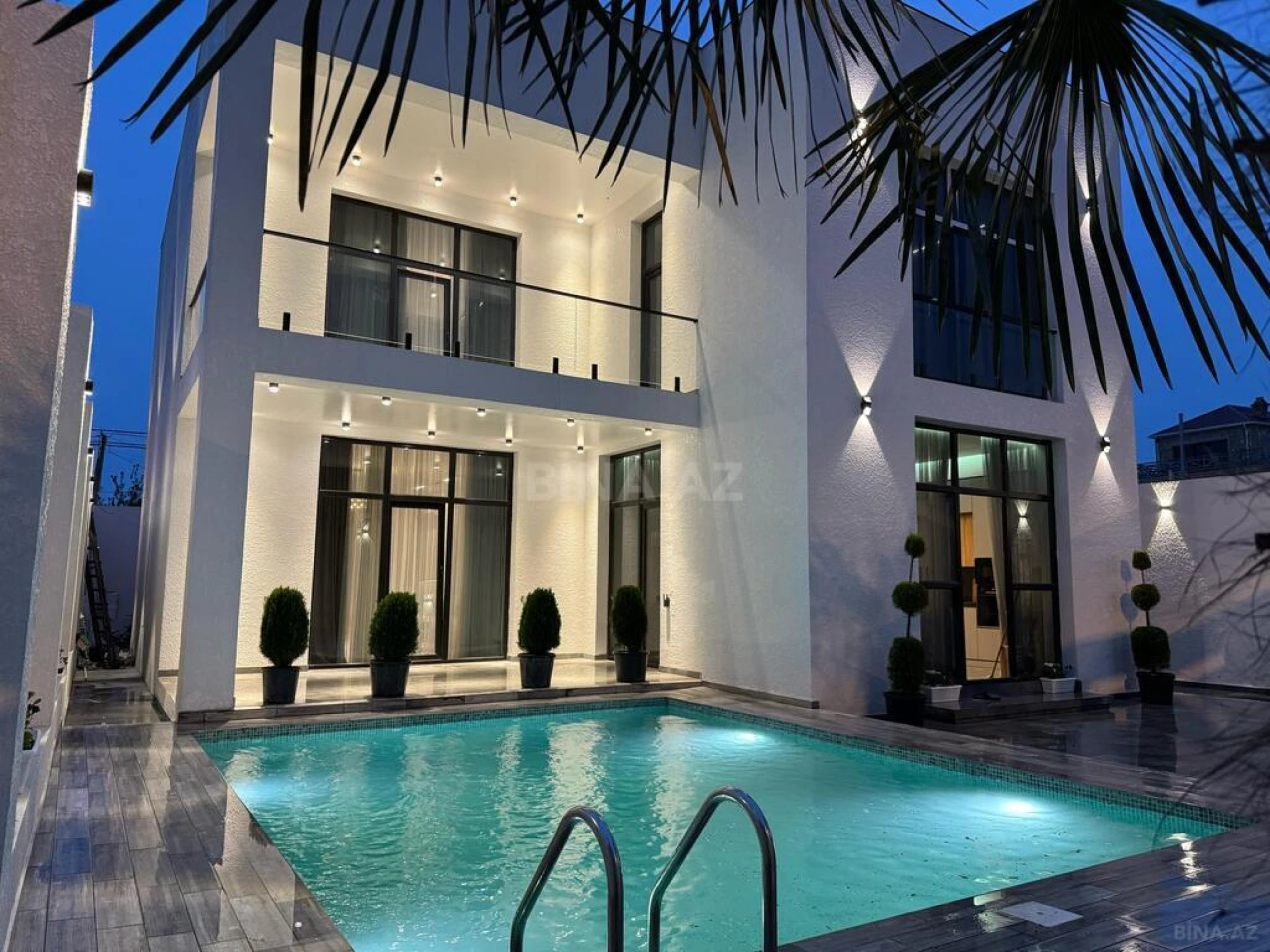 Satılır 4 otaqlı həyət evi 200 m²