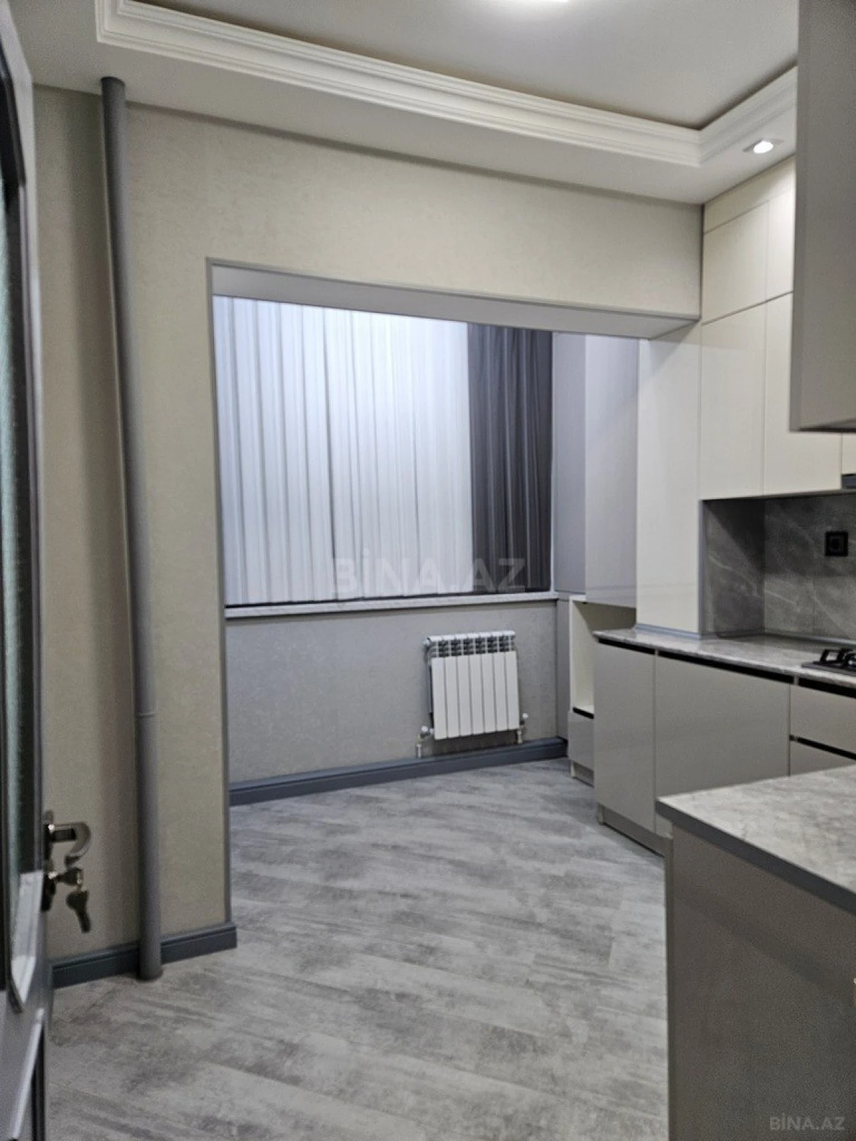 Satılır 3 otaqlı mənzil 84 m²