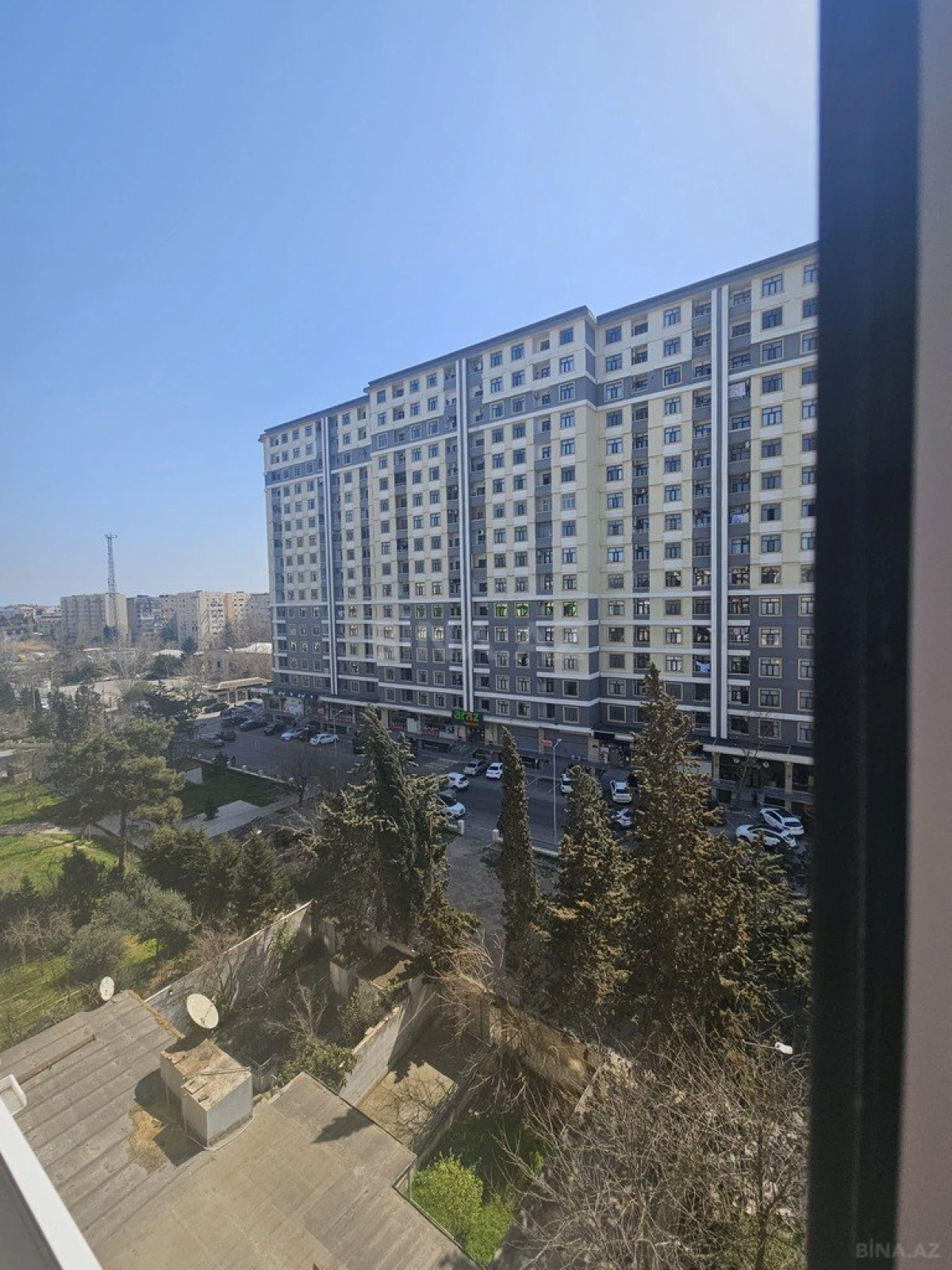 Satılır 3 otaqlı mənzil 84 m²