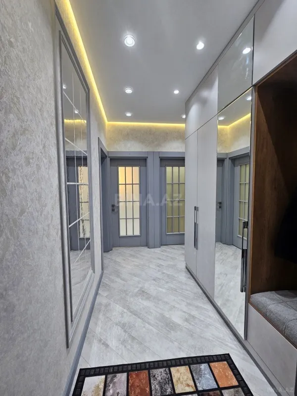 Satılır 3 otaqlı mənzil 84 m²