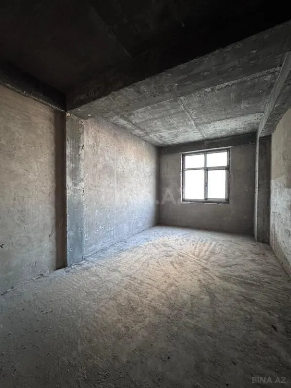 Satılır 3 otaqlı mənzil 163 m²