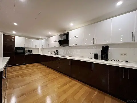 Kirayə verilir 4 otaqlı mənzil 220 m²