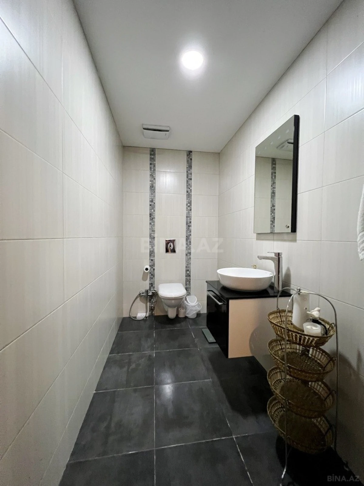 Kirayə verilir 4 otaqlı mənzil 220 m²