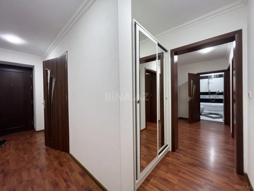 Kirayə verilir 3 otaqlı mənzil 120 m²