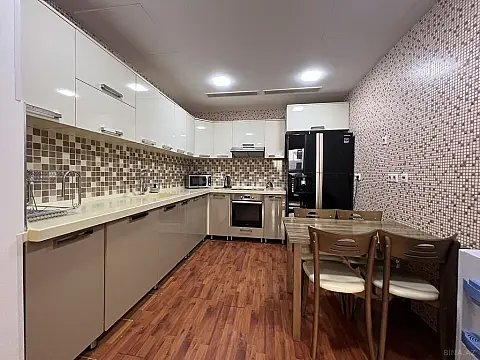 Kirayə verilir 3 otaqlı mənzil 120 m²