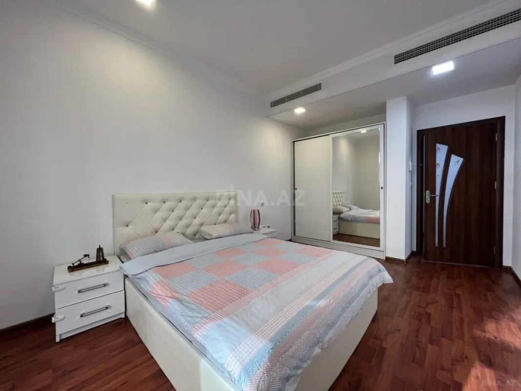 Kirayə verilir 3 otaqlı mənzil 120 m²
