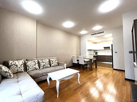 Kirayə verilir 2 otaqlı mənzil 95 m²