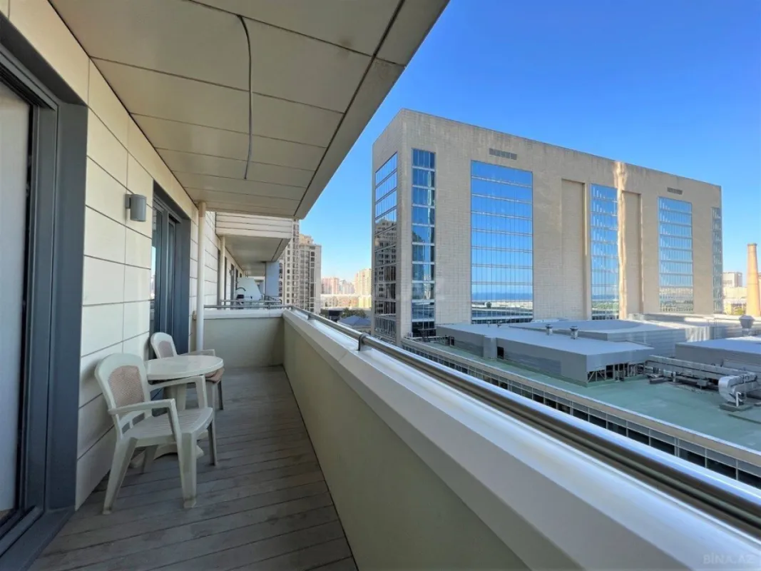 Kirayə verilir 2 otaqlı mənzil 95 m²