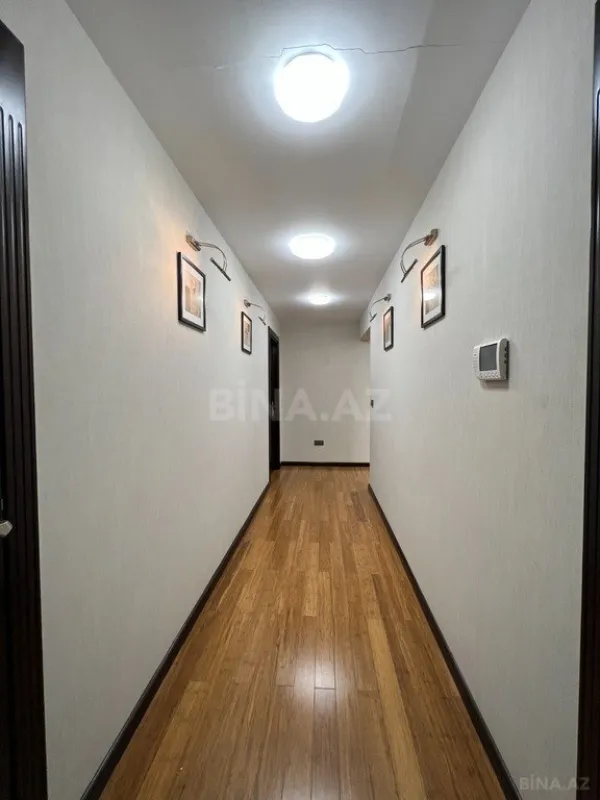 Kirayə verilir 2 otaqlı mənzil 95 m²