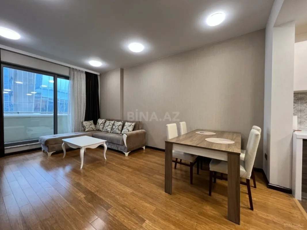 Kirayə verilir 2 otaqlı mənzil 95 m²