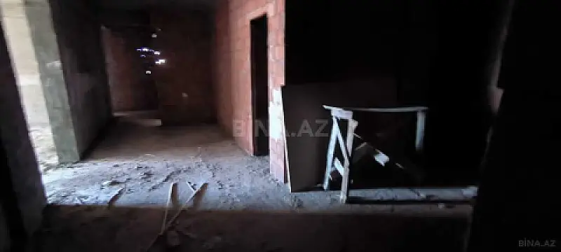 Satılır 3 otaqlı mənzil 165 m²