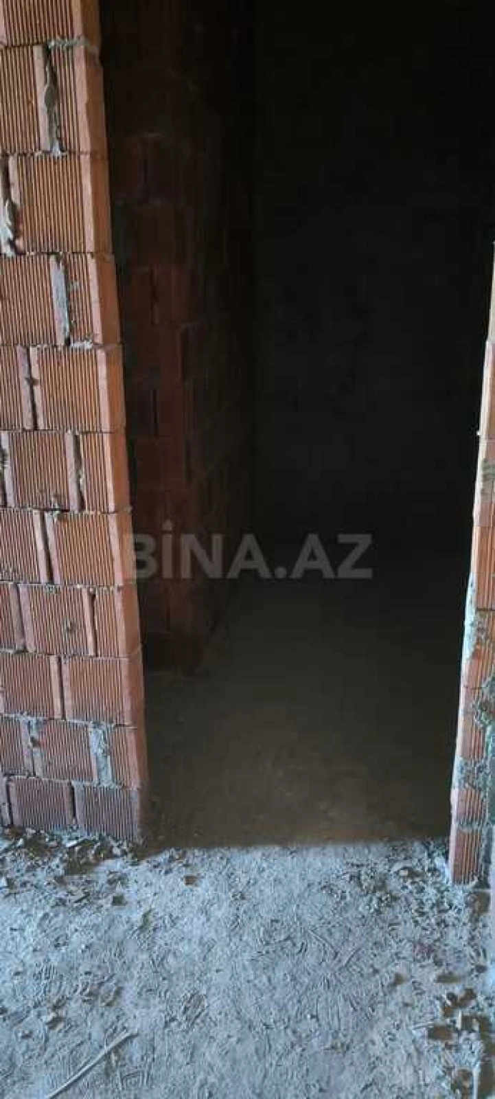 Satılır 3 otaqlı mənzil 165 m²