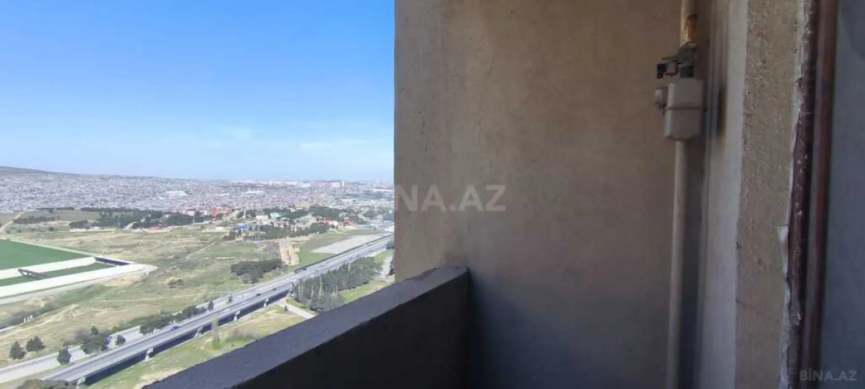 Satılır 3 otaqlı mənzil 165 m²