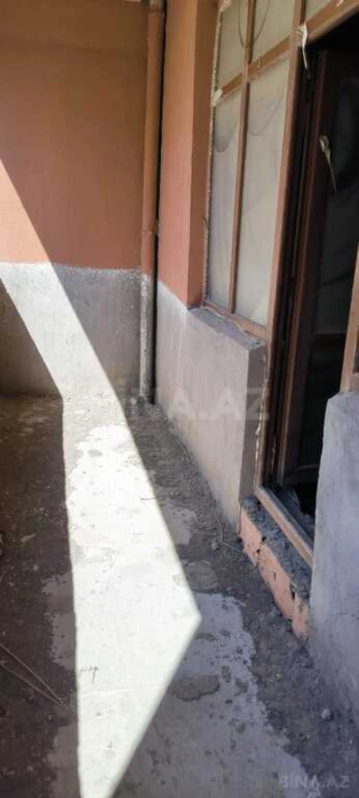 Satılır 3 otaqlı mənzil 165 m²