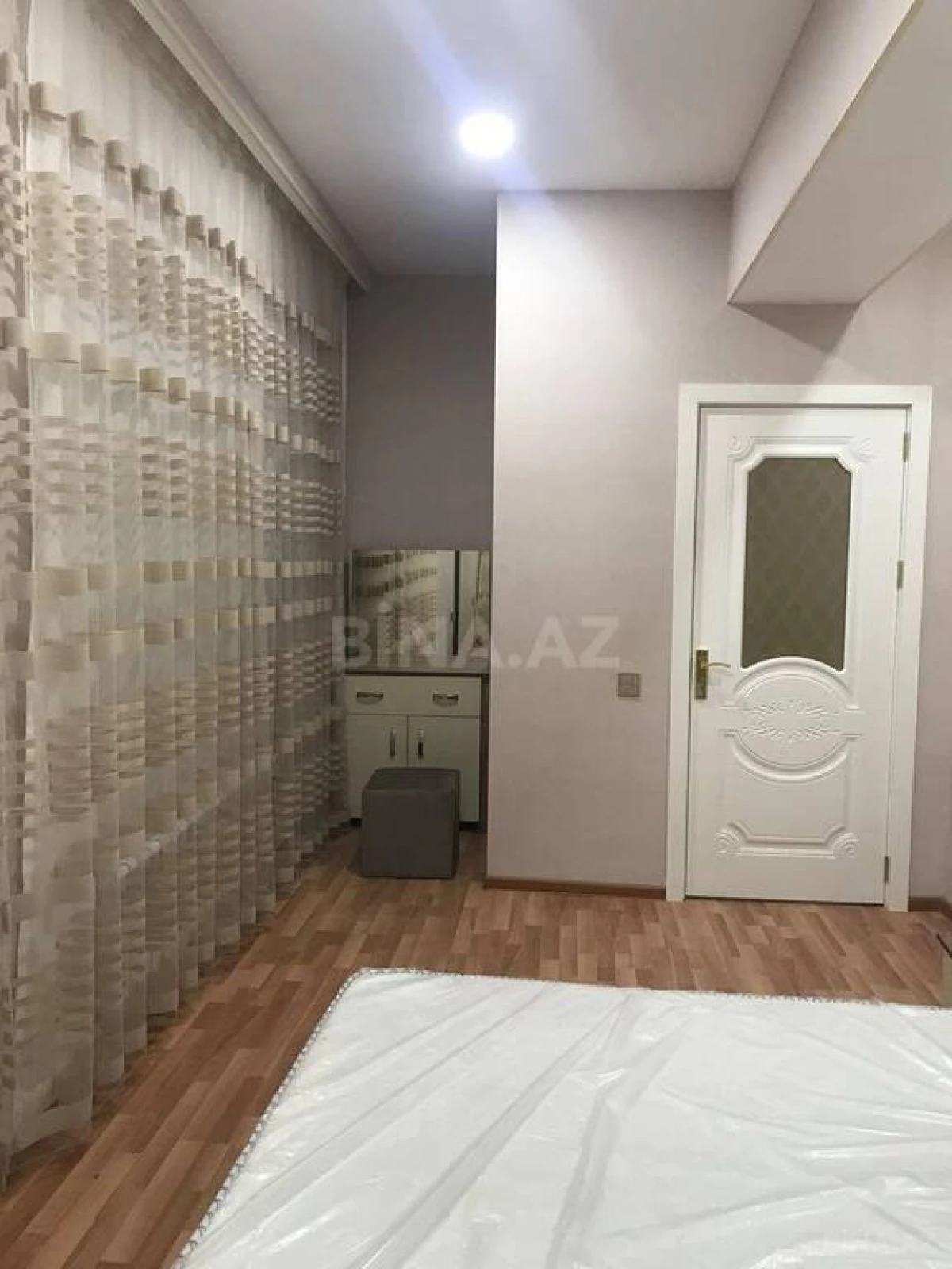 Satılır 3 otaqlı mənzil 115 m²