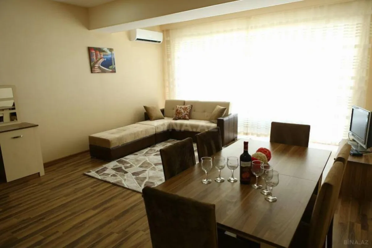 Satılır 3 otaqlı mənzil 115 m²