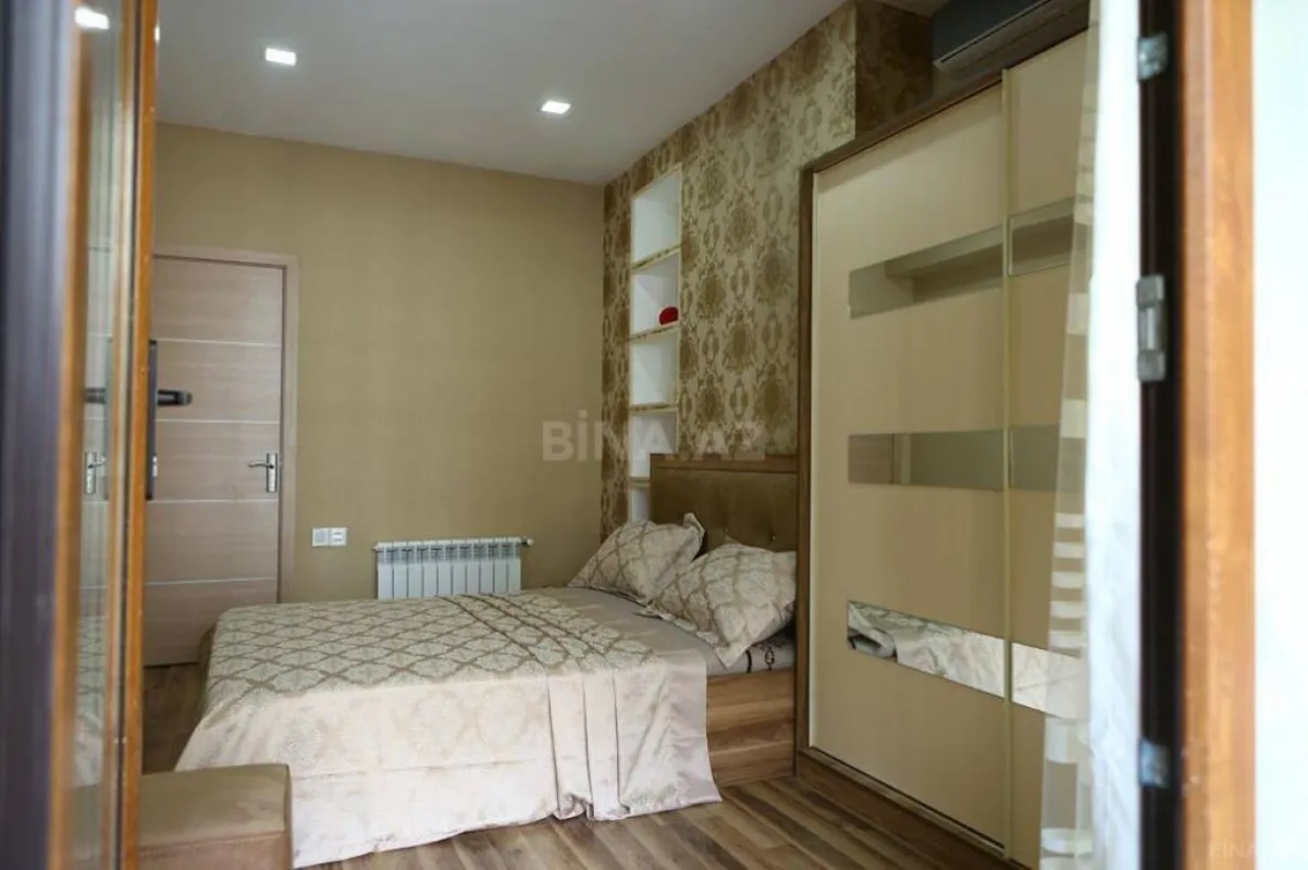 Satılır 3 otaqlı mənzil 115 m²