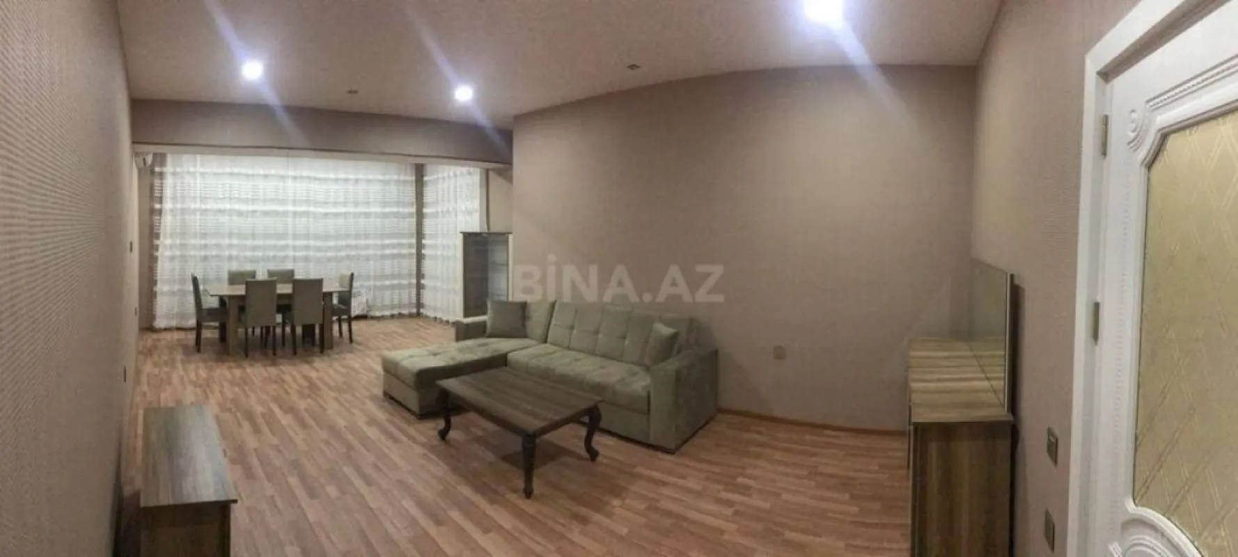 Satılır 3 otaqlı mənzil 115 m²