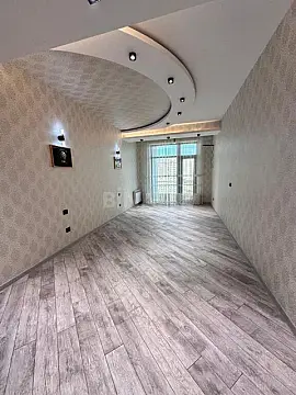 Satılır 4 otaqlı mənzil 220 m²