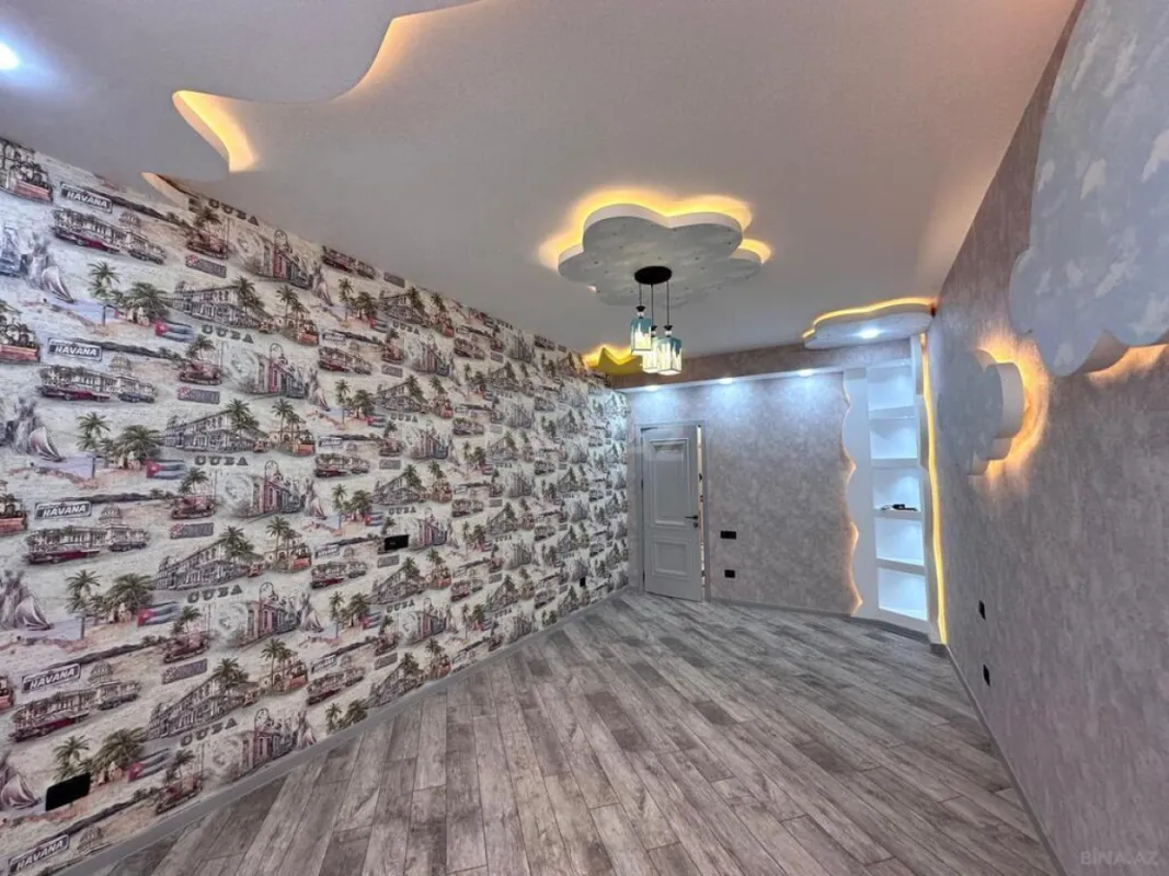 Satılır 4 otaqlı mənzil 220 m²