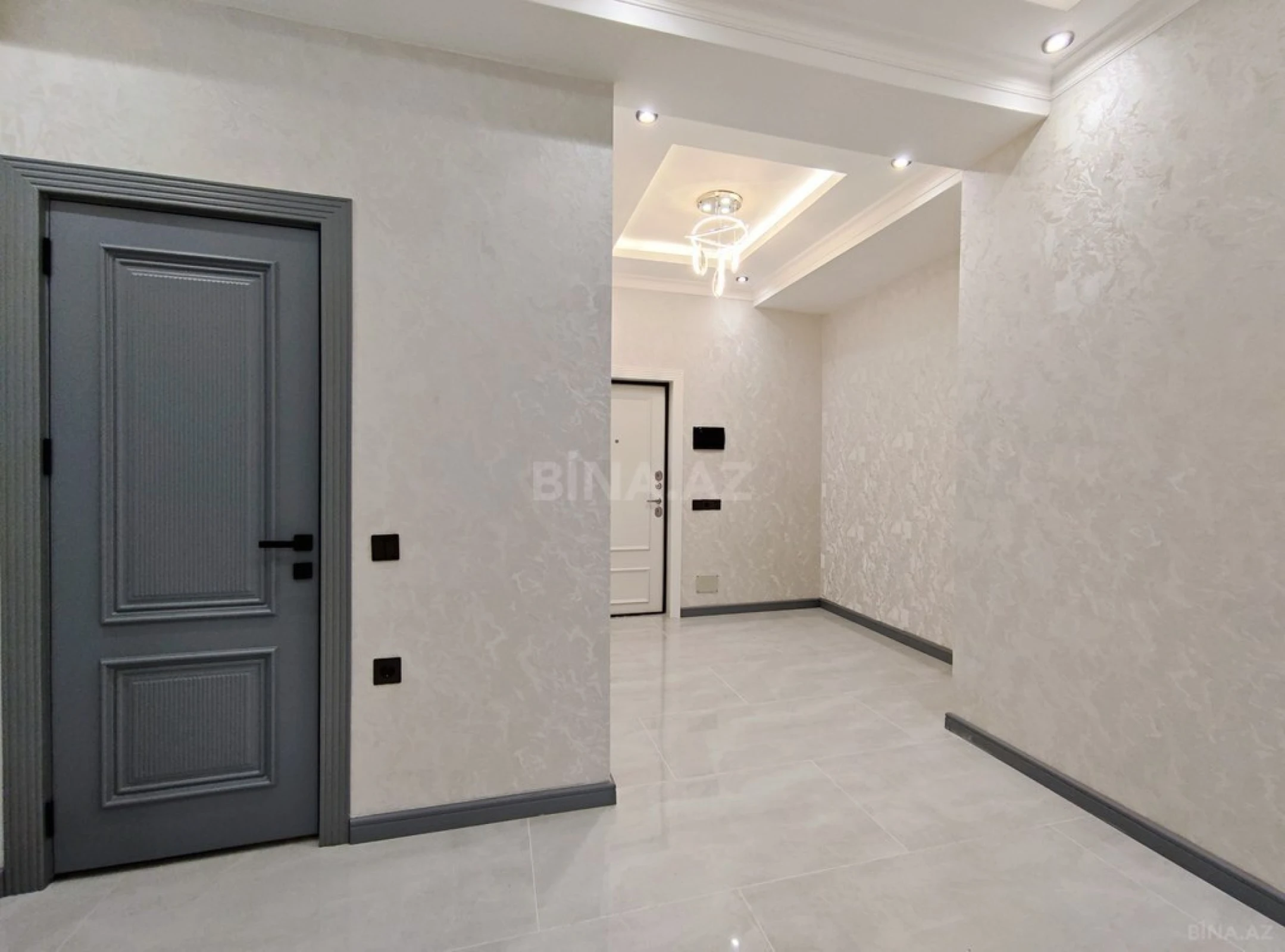 Satılır 3 otaqlı mənzil 91.6 m²