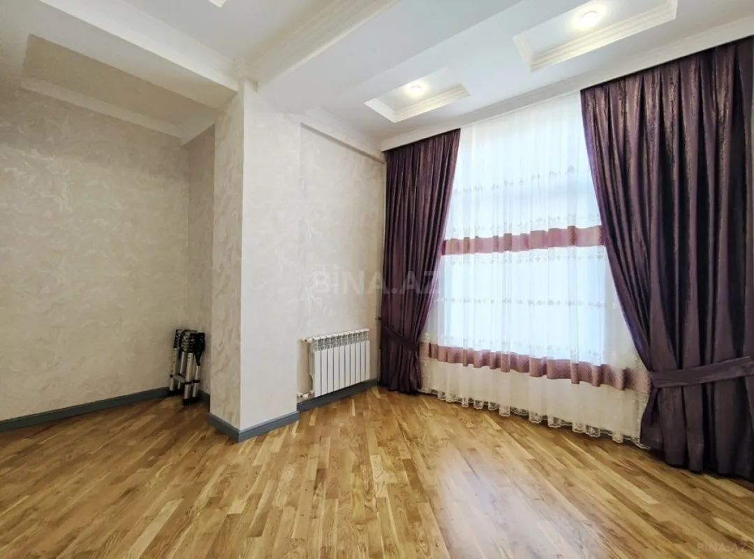 Satılır 3 otaqlı mənzil 91.6 m²