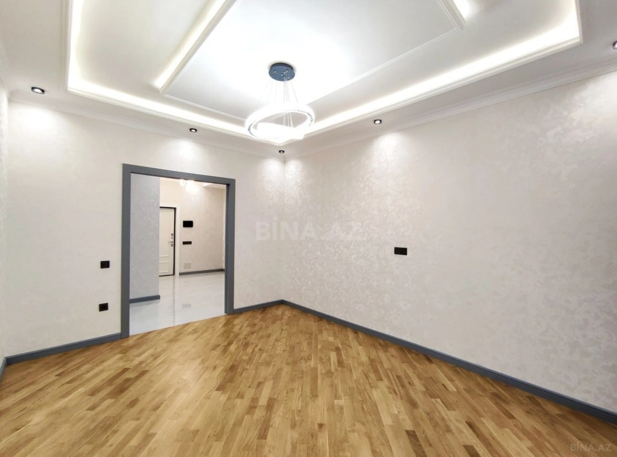 Satılır 3 otaqlı mənzil 91.6 m²