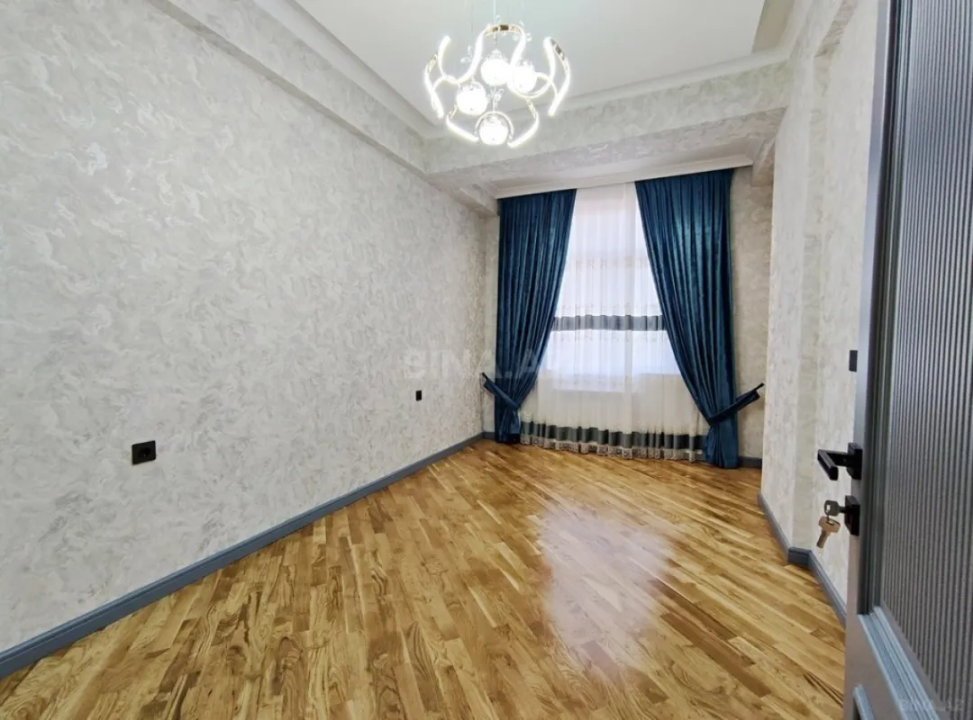 Satılır 3 otaqlı mənzil 91.6 m²