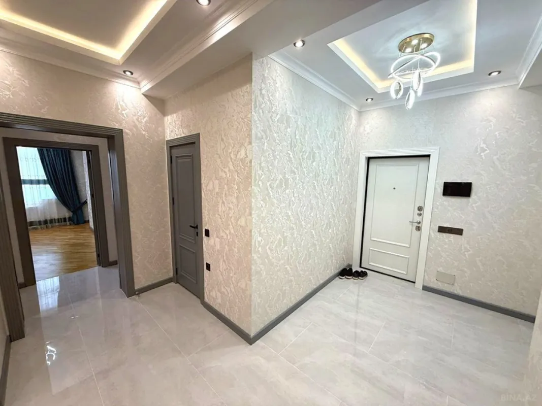 Satılır 3 otaqlı mənzil 92 m²