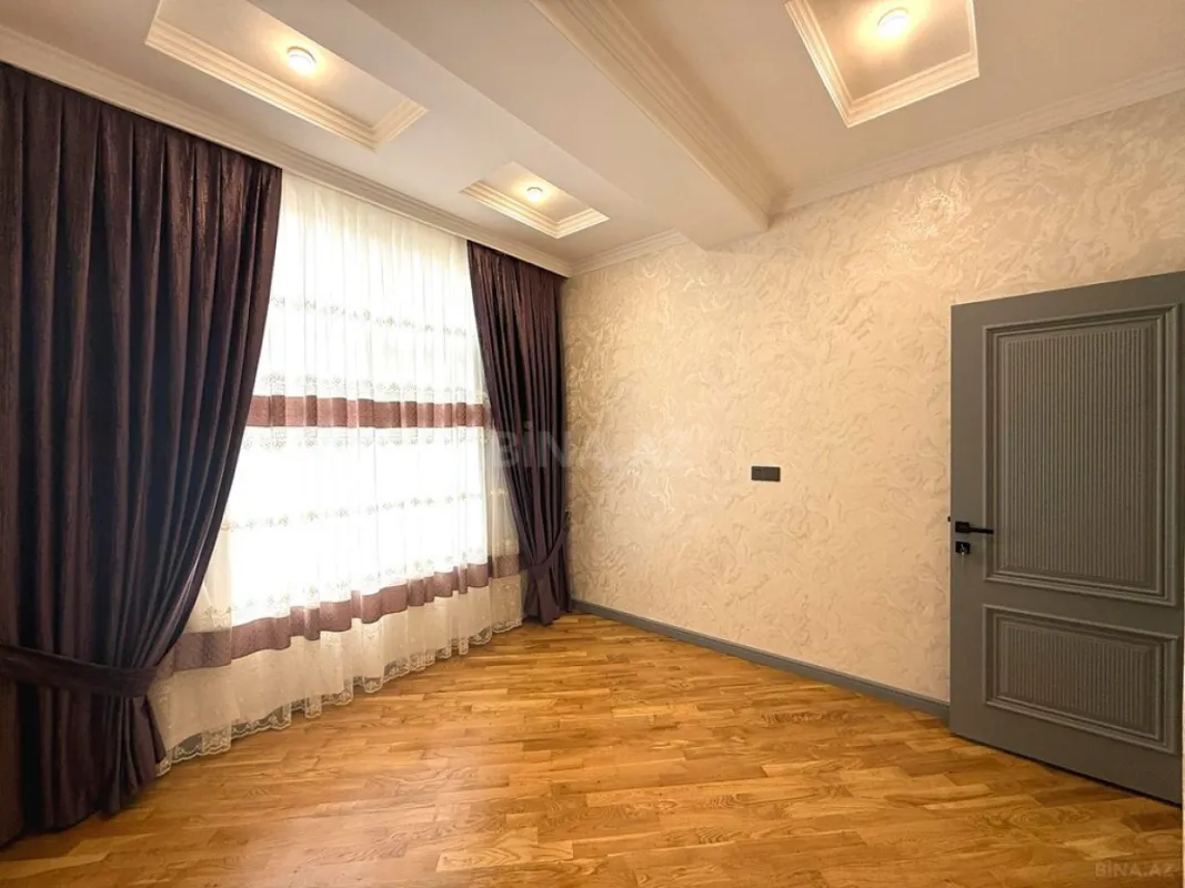 Satılır 3 otaqlı mənzil 92 m²