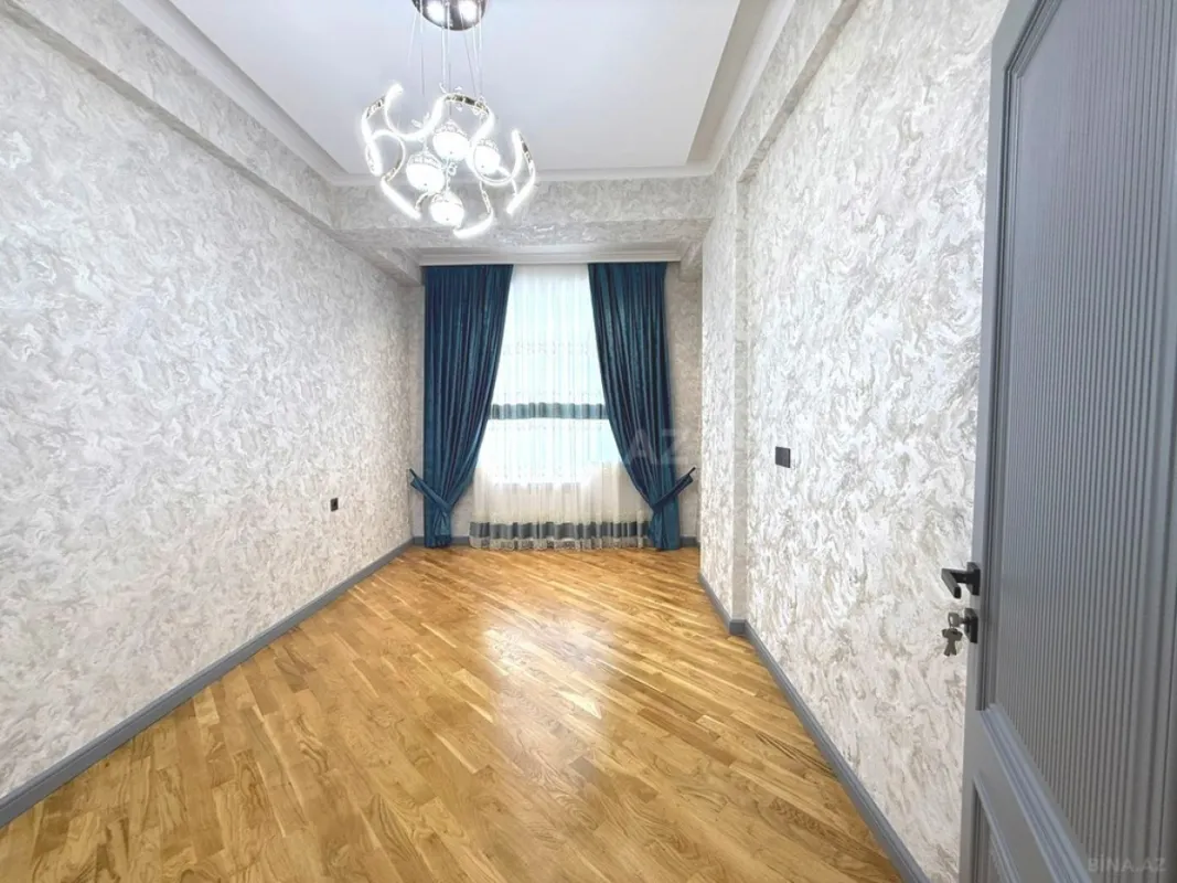 Satılır 3 otaqlı mənzil 92 m²