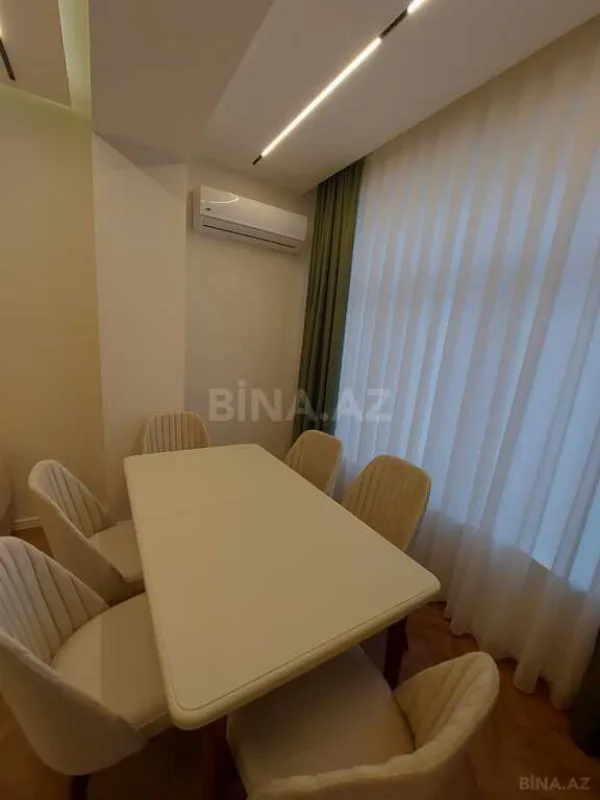 Kirayə verilir 2 otaqlı mənzil 80 m²