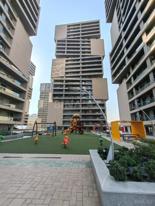 Kirayə verilir 2 otaqlı mənzil 80 m²